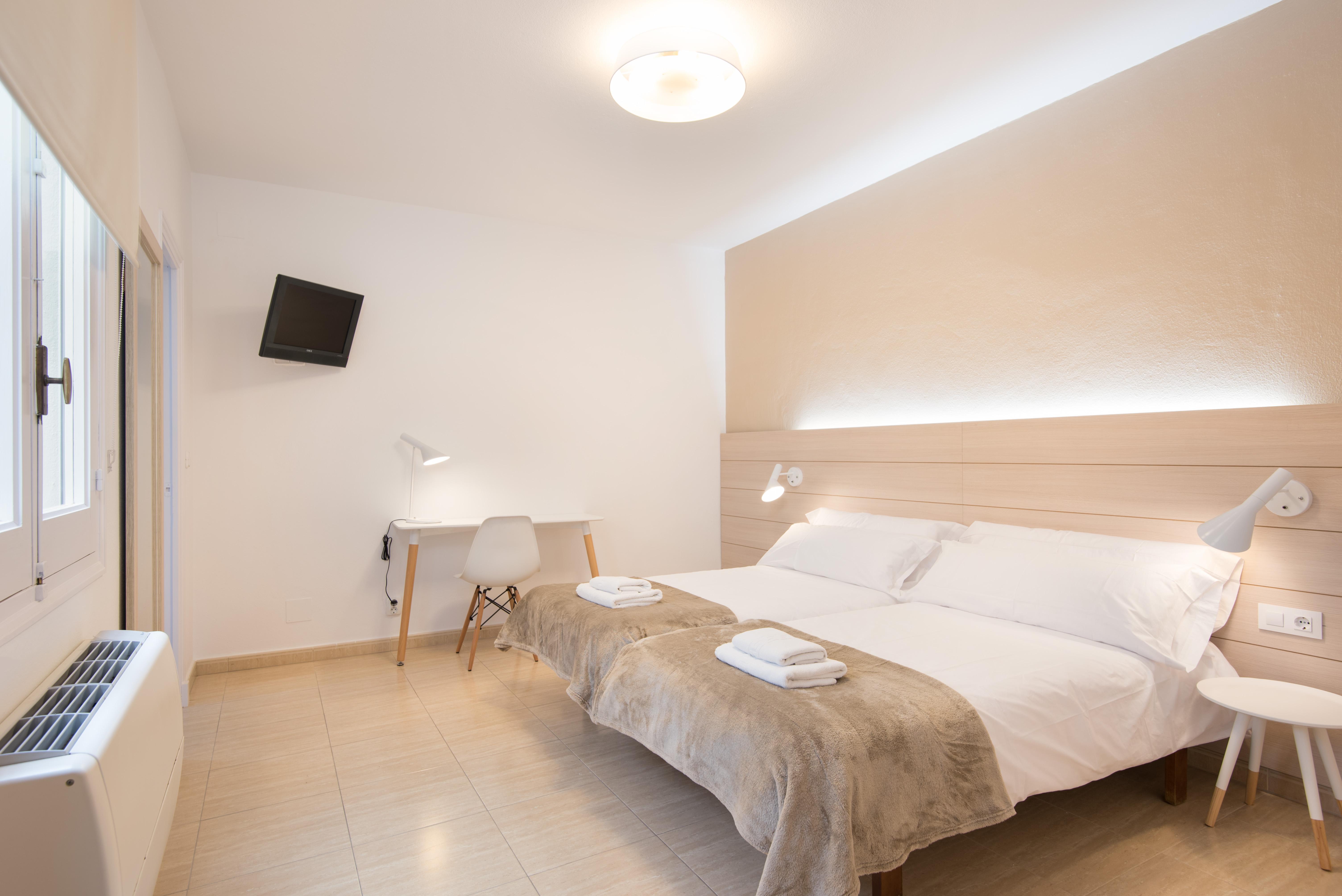 Hostal Jume - Urban Rooms Mahón Eksteriør billede