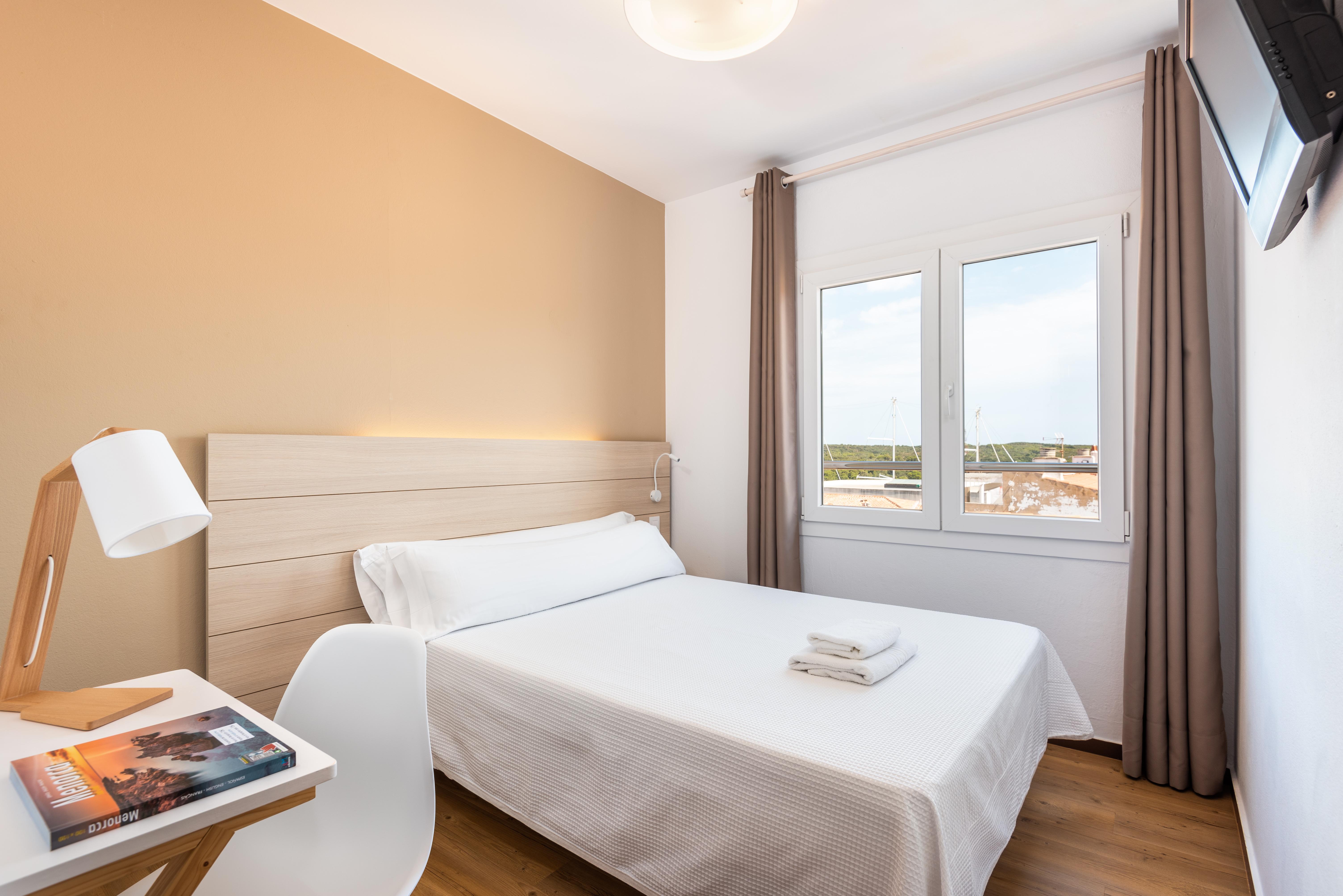 Hostal Jume - Urban Rooms Mahón Eksteriør billede